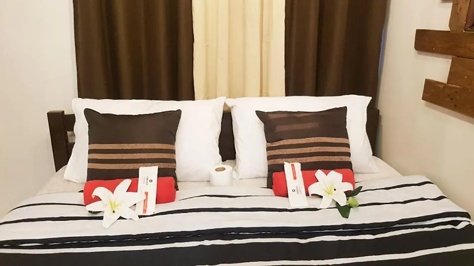 Aparthotel King Bed Suite- Wooden Rustic Style Muntinlupa City