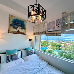 Aparthotel One Condominium, Alabang - Bluu - Fiber Wi-fi, Netflix-ready, Muntinlupa City